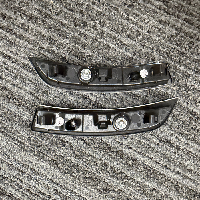 (Scratch and Dent) Molded Innovations Type 3 LED Side Marker Light 2022-2026 BRZ / 2022-2026 GR86