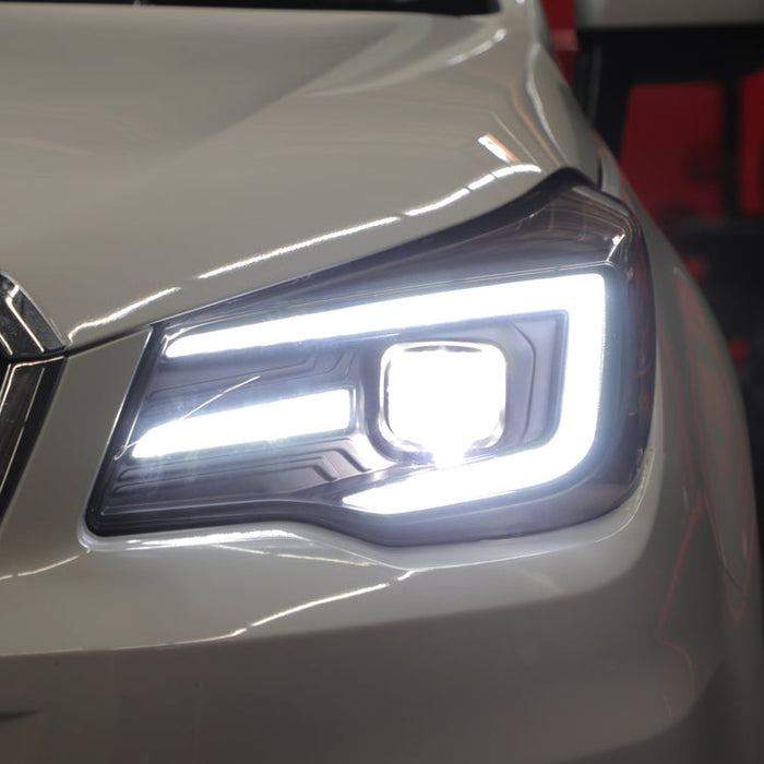 Spyder Signature Projector Headlights w/ Black Base, Sequential LED Turn Signal & Switch Back Light Bar 2014-2018 Forester Halogen Models Only