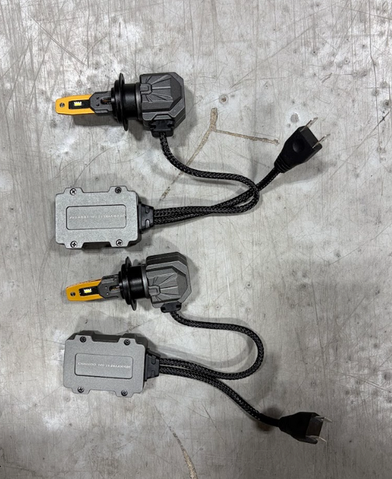 (Scratch and Dent) Morimoto H7 2Stroke 4.0 LED Bulb Pair
