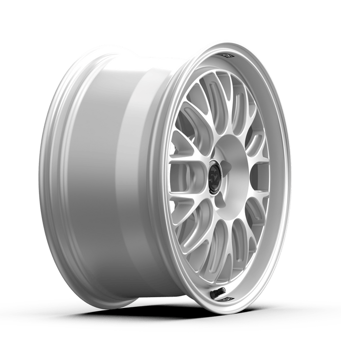 fifteen52 Holeshot RSR Radiant Silver 18x9 5x100 42mm Offset - RSHRS-89050+42 - Subimods.com