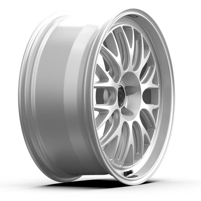 fifteen52 Holeshot RSR Radiant Silver 18x9 5x100 42mm Offset - RSHRS-89050+42 - Subimods.com