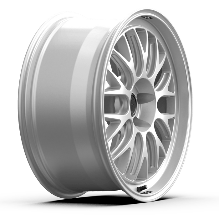 fifteen52 Holeshot RSR Radiant Silver 18x9 5x100 42mm Offset - RSHRS-89050+42 - Subimods.com