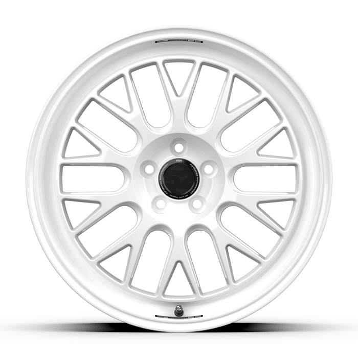 fifteen52 Holeshot RSR Rally White 18x9.5 5x114.3 38mm Offset 2015 - 2024 WRX / 2011 - 2021 STI - RSHRW-89554+38 - Subimods.com