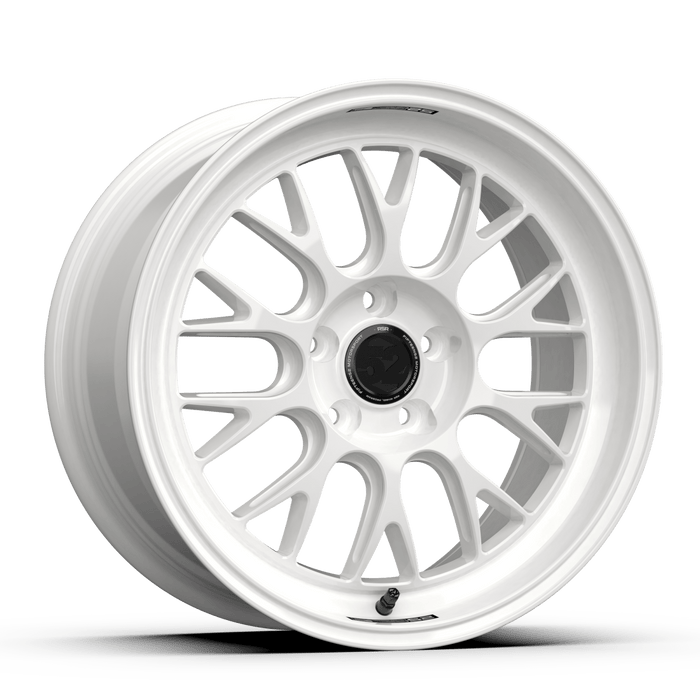 fifteen52 Holeshot RSR Rally White 18x9.5 5x114.3 38mm Offset 2015 - 2024 WRX / 2011 - 2021 STI - RSHRW-89554+38 - Subimods.com