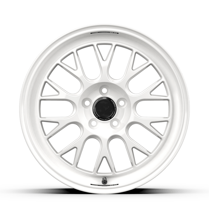 fifteen52 Holeshot RSR Rally White 18x9.5 5x114.3 38mm Offset 2015 - 2024 WRX / 2011 - 2021 STI - RSHRW-89554+38 - Subimods.com