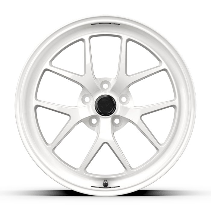 fifteen52 Sector RSR Rally White 19x9.5 5x114.3 38mm Offset 2015 - 2024 WRX / 2011 - 2021 STI - RSSRW-99554+38 - Subimods.com