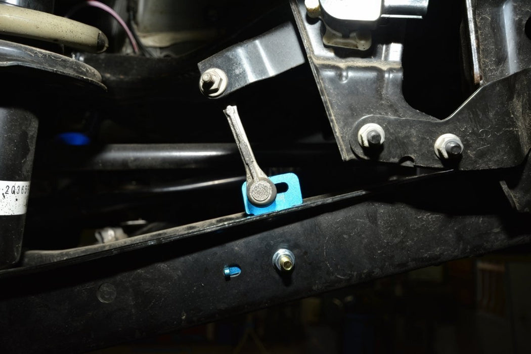 Hardrace Rear Side Headlight Leveling Bracket 2017-2022 Crosstrek / 2017-2023 Impreza - HR-Q0220 - Subimods.com