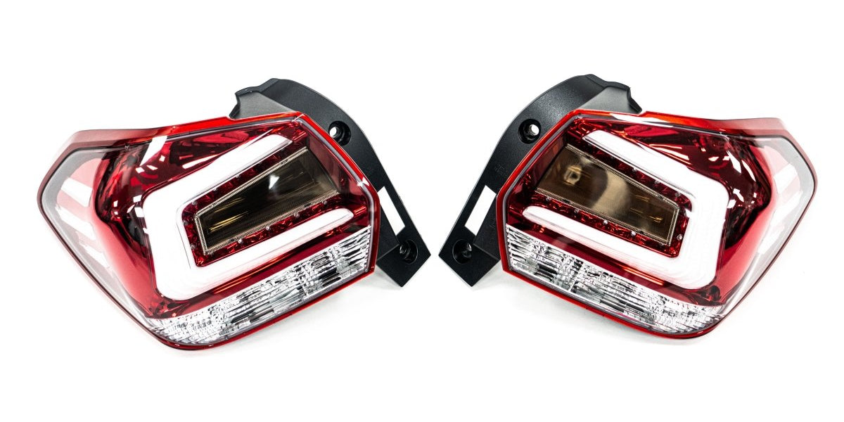 スキズ ラントレ Molded Innovations LED Tail Lights Clear Lens w/ Red Base & White