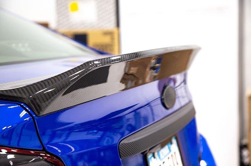 OLM Single Point Duckbill Trunk Spoiler Carbon Fiber 2015-2021 WRX / STI - OLMA.70081.1-CF - Subimods.com