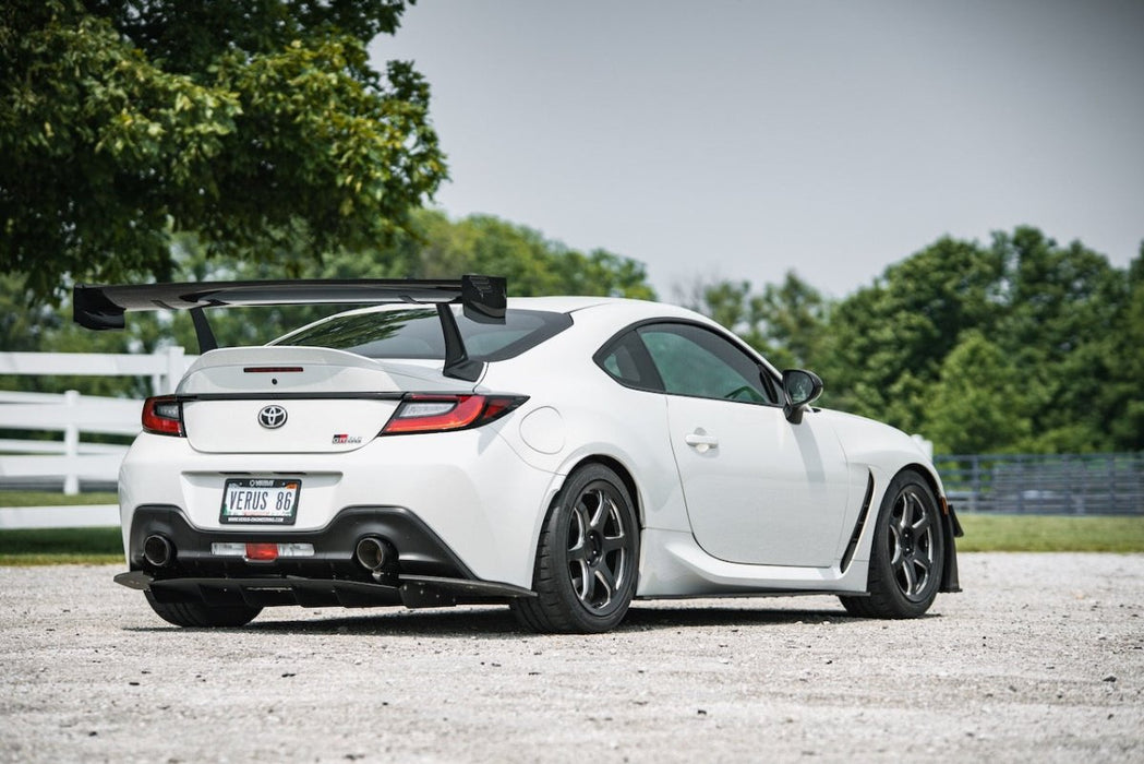 Verus Engineering UCW Swan Neck Rear Wing Kit w/ Carbon End Plates 2022 - 2025 BRZ / 2022 - 2025 GR86 - A0738A-CRB - Subimods.com