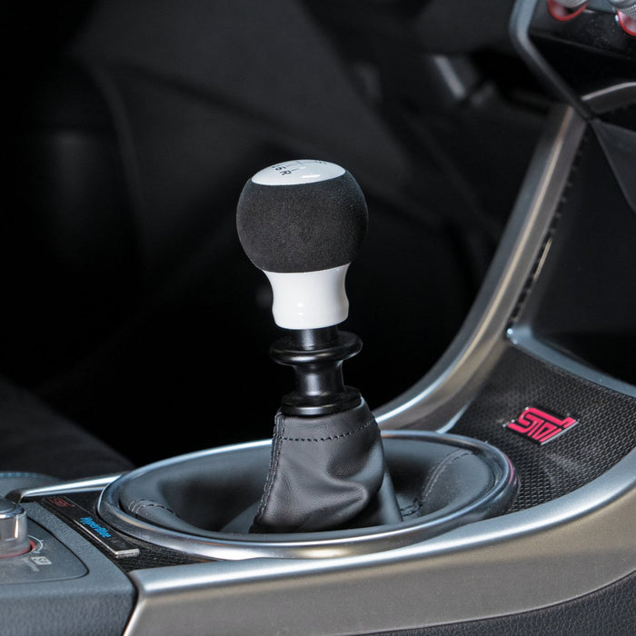 Billetworkz Fusion Weighted Shift Knob w/ 6 Speed Shift Pattern Engraving 2013-2023 BRZ / 2013-2016 FRS / 2017-2021 GT86 - BW-KNB-BRZ-VEL6-GWHT-FUA - Subimods.com